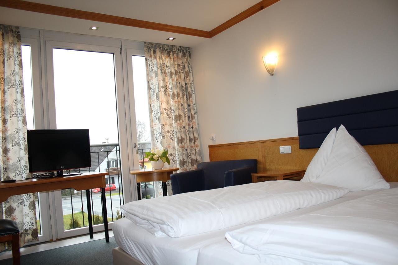 Hotel Alhartinger Hof Леондинг Номер фото