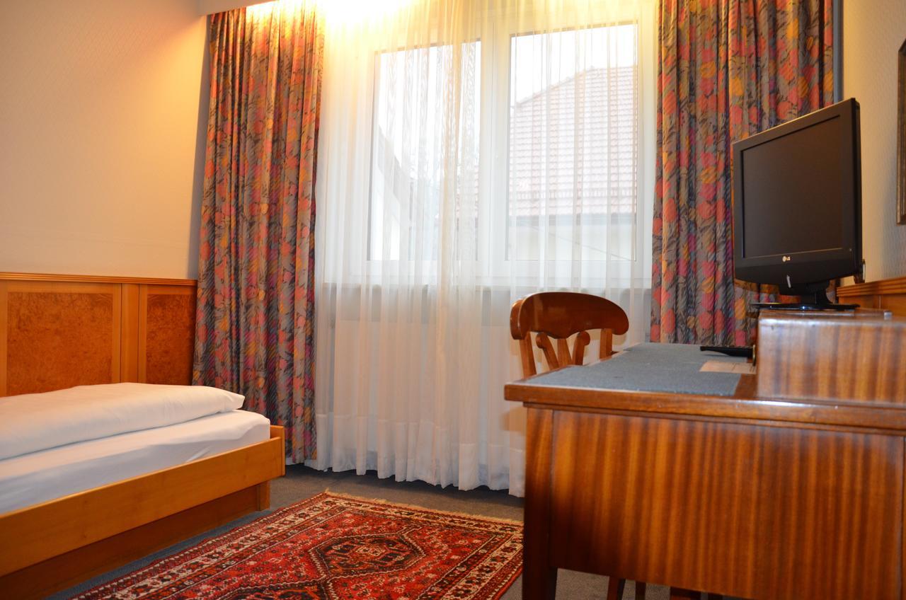 Hotel Alhartinger Hof Леондинг Номер фото