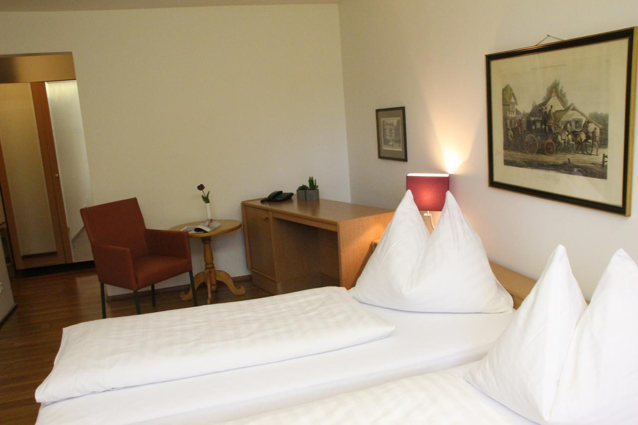 Hotel Alhartinger Hof Леондинг Номер фото
