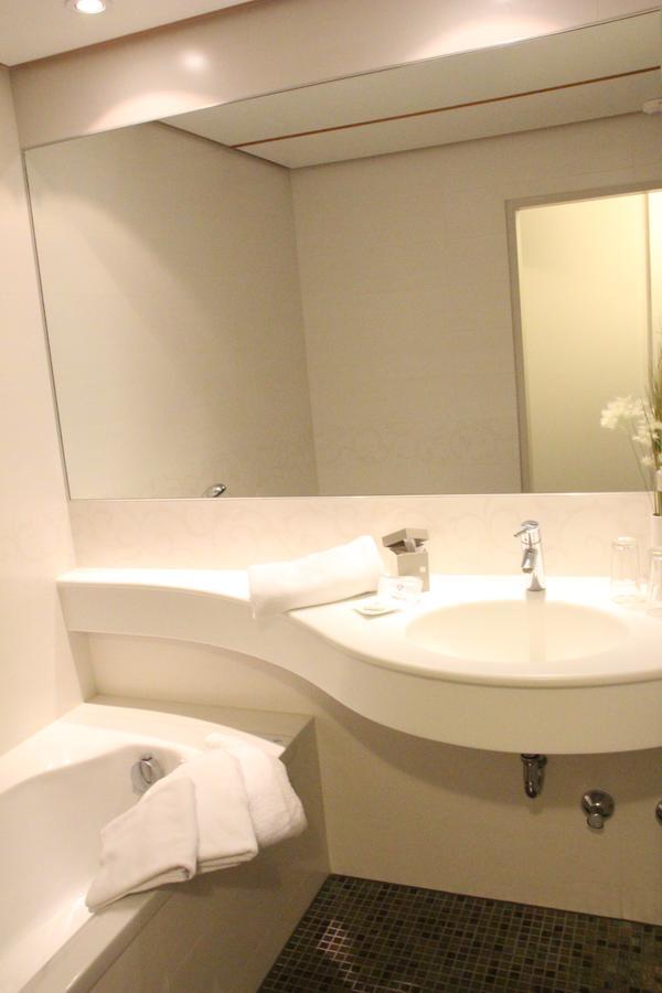 Hotel Alhartinger Hof Леондинг Номер фото