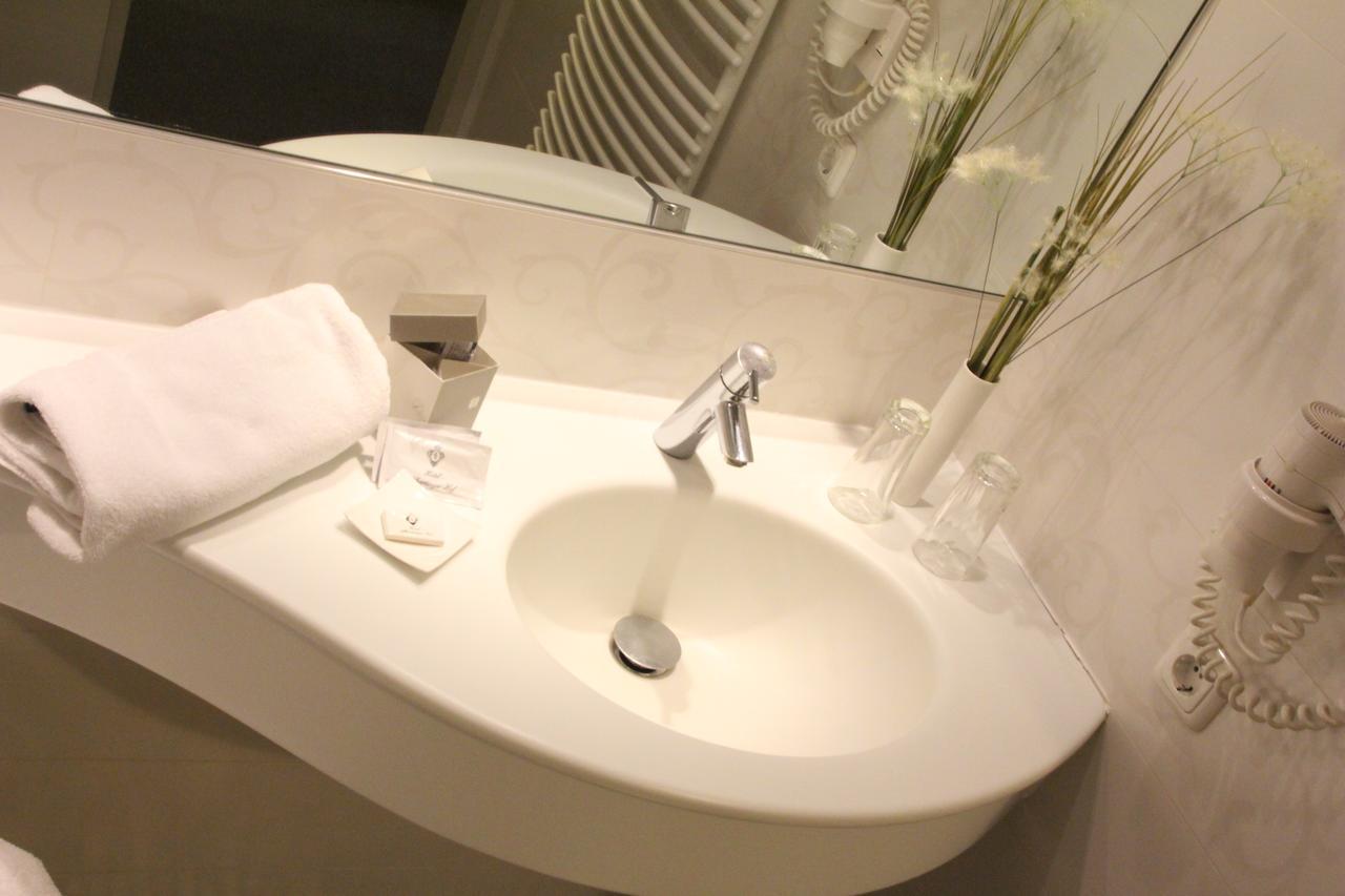 Hotel Alhartinger Hof Леондинг Номер фото