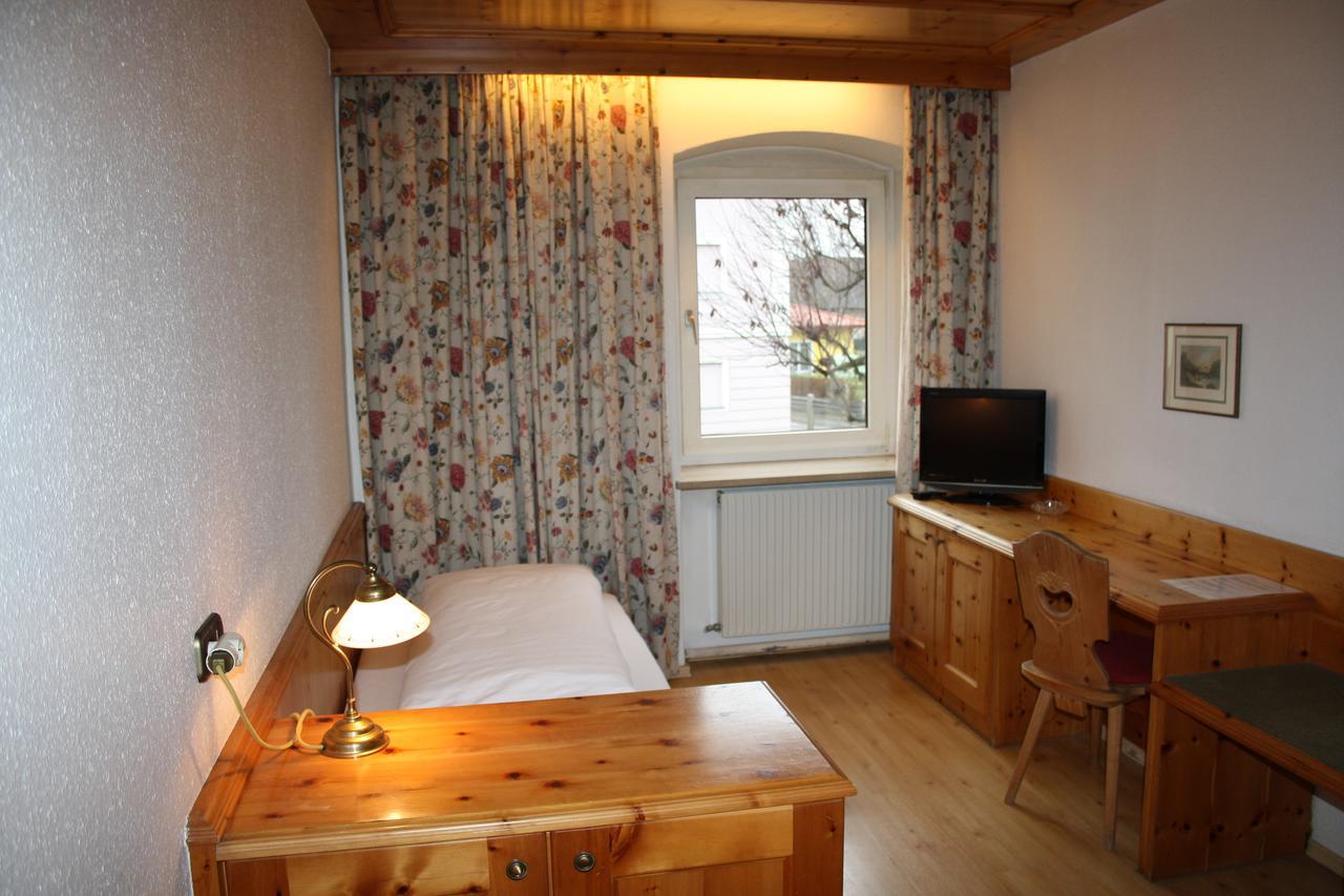 Hotel Alhartinger Hof Леондинг Номер фото