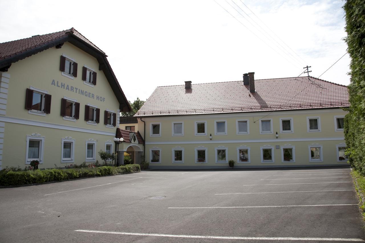 Hotel Alhartinger Hof Леондинг Экстерьер фото